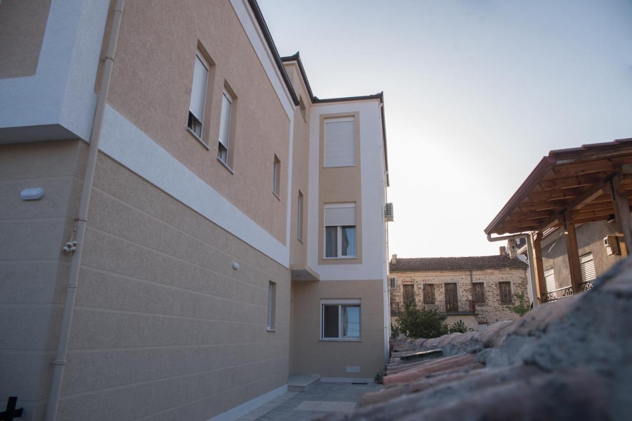 Panda Apartament Korce Eksteriør bilde